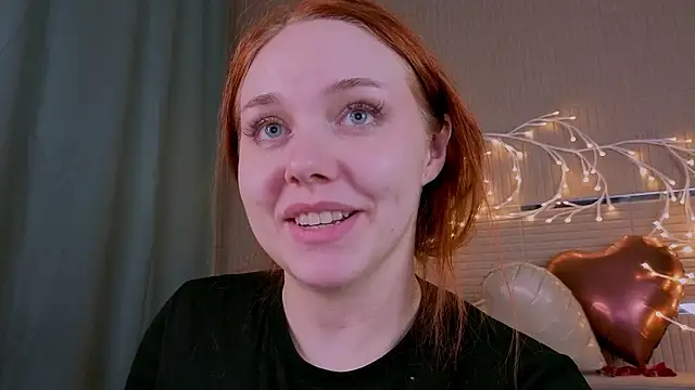 Snapshot of PollyVinice chatting on 02-15-26, 01:52 PollyVinice online show from 02-15-26, 01:52