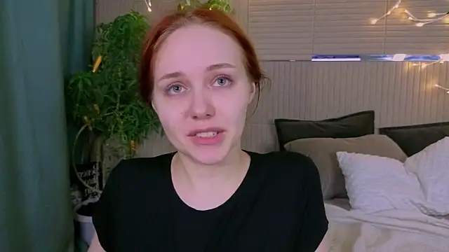 Snapshot of PollyVinice chatting on 05-07-26, 07:52 PollyVinice online show from 05-07-26, 07:52