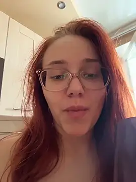 Snapshot of PollyVinice chatting on 06-01-26, 10:39 PollyVinice online show from 06-01-26, 10:39