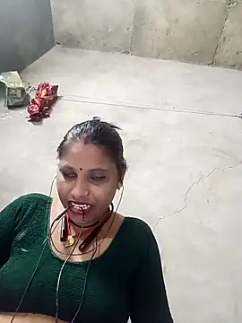 Snapshot of Sandhya_x chatting on 10-01-25, 04:02 Sandhya x online show from 10-01-25, 04:02