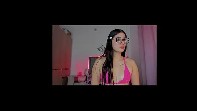 Snapshot of mia_scarlet8 chatting on 10-28-25, 11:14 mia scarlet8 online show from 10-28-25, 11:14