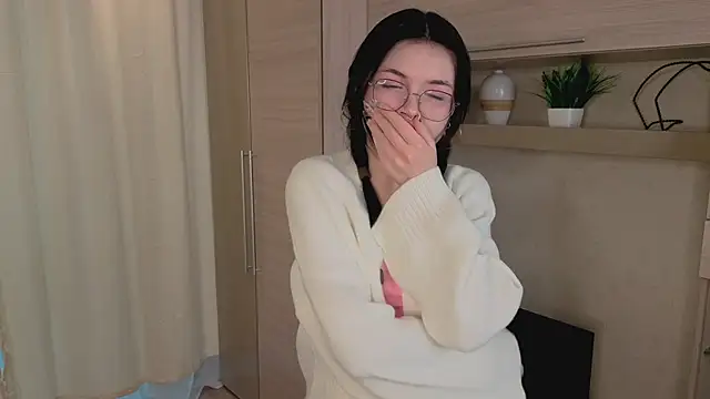 Susan Gardner online show from 11-20-25, 06:13