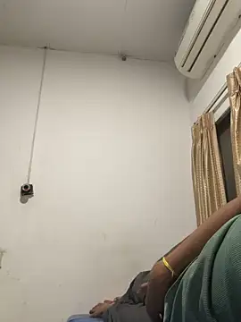 Snapshot of 1995Pk chatting on 10-20-25, 07:03 1995Pk online show from 10-20-25, 07:03