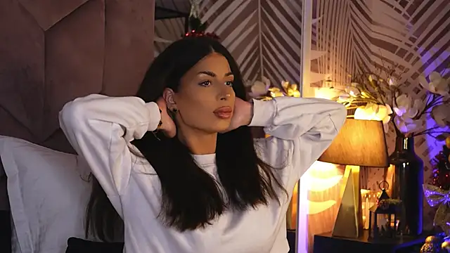 EvaRhea online show from 12-05-25, 03:59