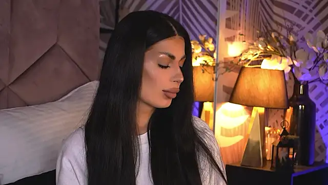 EvaRhea online show from 02-06-26, 04:17