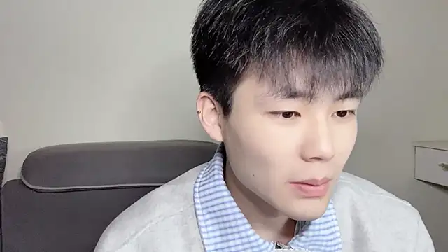 xiaoyang5200 online show from 11-22-25, 02:38