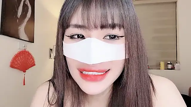 Snapshot of MaiLiiil chatting on 10-09-25, 03:54 MaiLiiil online show from 10-09-25, 03:54