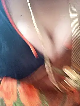 Snapshot of Geetha227 chatting on 04-15-26, 03:57 Geetha227 online show from 04-15-26, 03:57