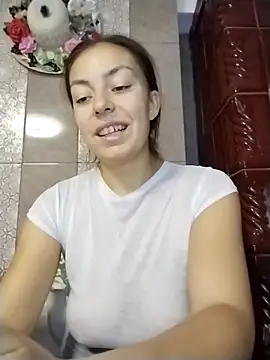 LenaBloomy online show from 10-07-25, 10:56