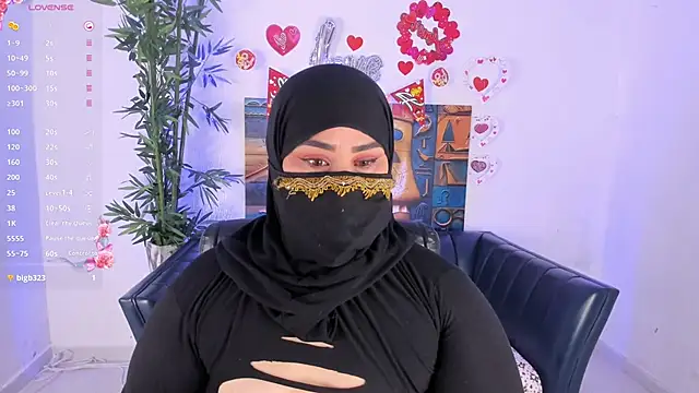 Snapshot of samanee_konn chatting on 05-12-26, 07:44 samanee konn online show from 05-12-26, 07:44