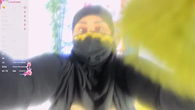 Snapshot of samanee_konn chatting on 05-14-26, 08:04 samanee konn online show from 05-14-26, 08:04
