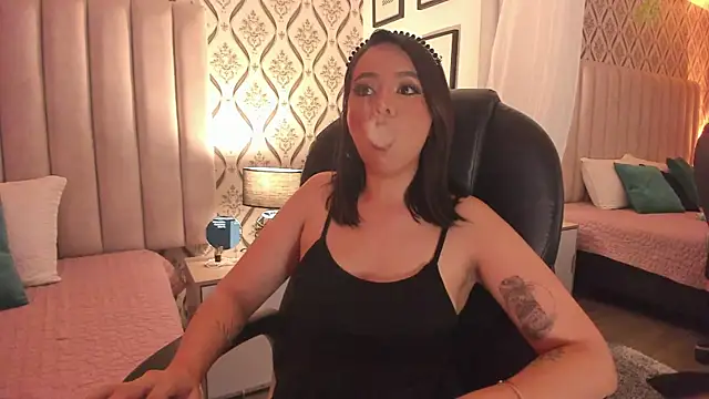 Sky Junne online show from 09-09-25, 04:39