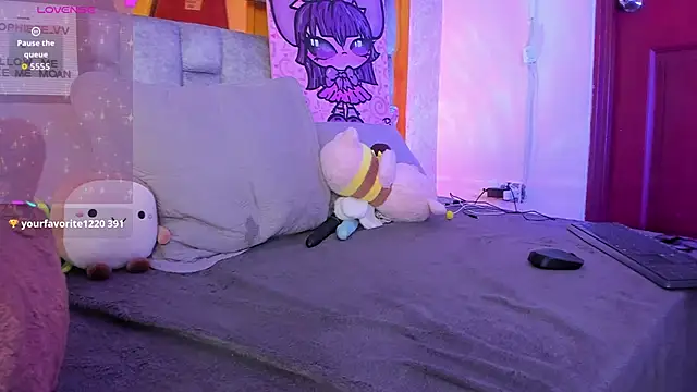 sophiievv online show from 12-17-25, 06:41