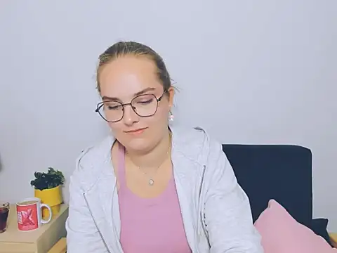 Snapshot of AliceCrazy69 chatting on 10-02-25, 08:16 AliceCrazy69 online show from 10-02-25, 08:16