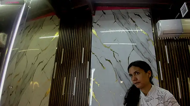 VictoriaDuart online show from 09-10-25, 07:47