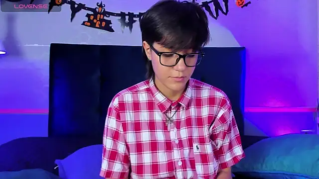 Tsuki Maru online show from 10-25-25, 08:36