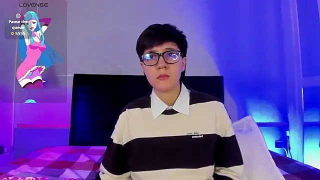 Snapshot of Tsuki_Maru chatting on 12-19-25, 03:46 Tsuki Maru online show from 12-19-25, 03:46