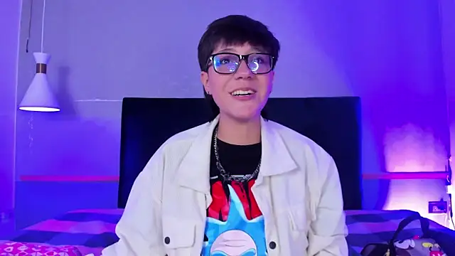 Snapshot of Tsuki_Maru chatting on 12-20-25, 03:13 Tsuki Maru online show from 12-20-25, 03:13