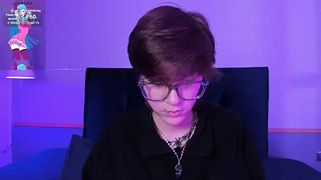 Snapshot of Tsuki_Maru chatting on 03-01-26, 10:45 Tsuki Maru online show from 03-01-26, 10:45