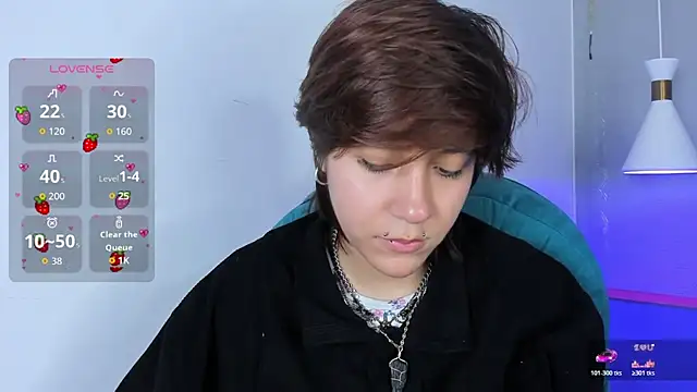 Tsuki Maru online show from 04-13-26, 07:41