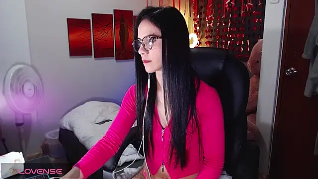 Ashley olivares online show from 10-14-25, 02:12