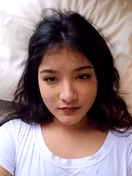 Snapshot of Hellenlin chatting on 09-10-25, 05:24 Hellenlin online show from 09-10-25, 05:24