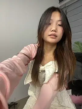 xixi 28 online show from 09-11-25, 03:23
