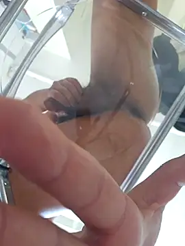 hilaouslee online show from 03-28-26, 05:51