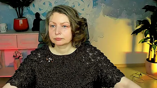 TiffanyBrauny online show from 10-22-25, 09:53