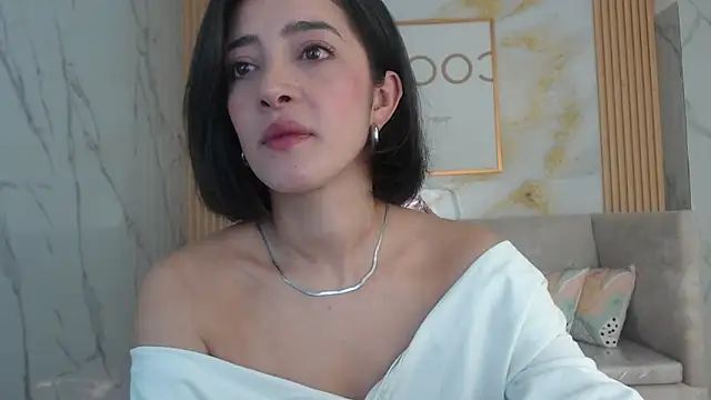 sara lopez s online show from 10-25-25, 01:40