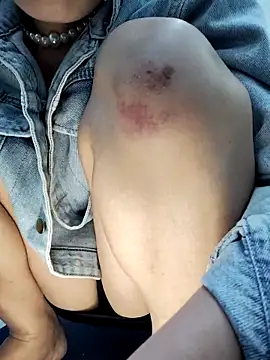 Lyly suri07 online show from 11-28-25, 04:42