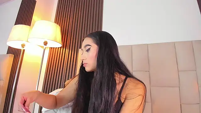 Snapshot of Nicolqueen_ chatting on 07-20-26, 03:14 Nicolqueen online show from 07-20-26, 03:14