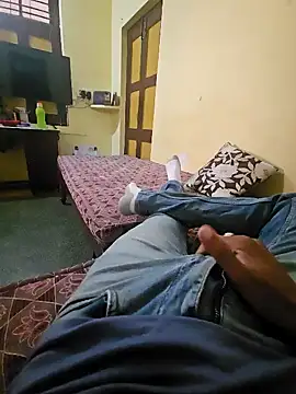 Snapshot of Gamecoc chatting on 10-16-25, 07:09 Gamecoc online show from 10-16-25, 07:09