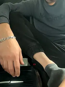 Snapshot of bmwe71 chatting on 09-19-25, 08:27 bmwe71 online show from 09-19-25, 08:27