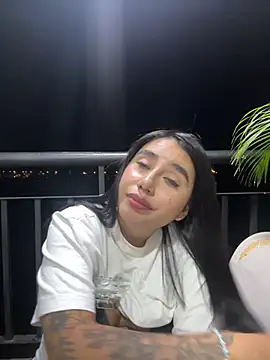 Snapshot of Sophie_Dreamss chatting on 06-14-26, 02:24 Sophie Dreamss online show from 06-14-26, 02:24