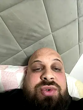 Snapshot of Alexino69 chatting on 11-17-25, 08:03 Alexino69 online show from 11-17-25, 08:03