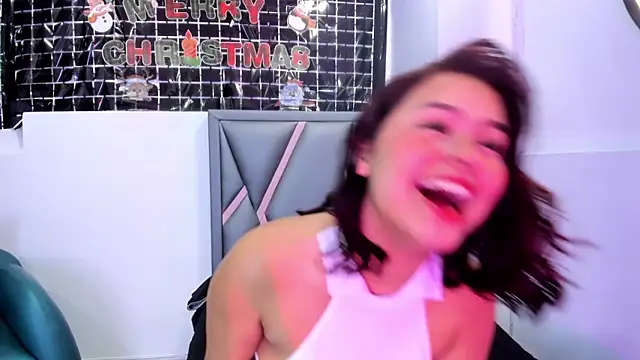 Sofia villareal online show from 12-18-25, 12:55