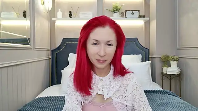 Sofia Lix online show from 12-14-25, 08:13