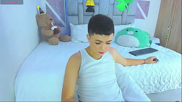 christopher Hot online show from 03-23-26, 08:35