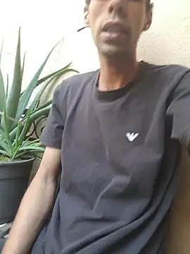 Snapshot of Dedede32 chatting on 11-10-25, 07:24 Dedede32 online show from 11-10-25, 07:24