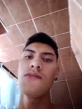 aispuro8505 online show from 11-10-25, 04:44