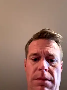 DILFiGuess11 online show from 10-21-25, 09:04