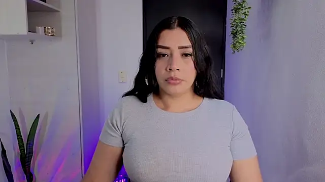 Kayleemorales online show from 05-08-26, 06:02