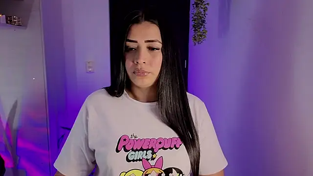 Kayleemorales online show from 05-22-26, 06:02