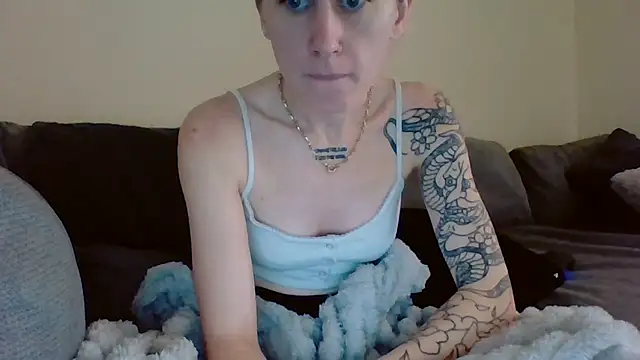 liltiddygoffwaifu online show from 11-20-25, 05:40