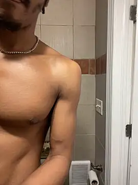 TRILLAHUNG online show from 10-05-25, 02:37