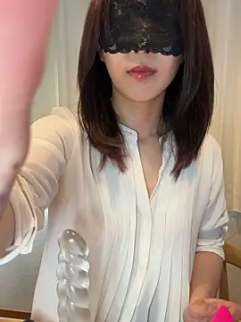 Snapshot of siichan-ta chatting on 05-14-26, 12:17 siichan-ta online show from 05-14-26, 12:17