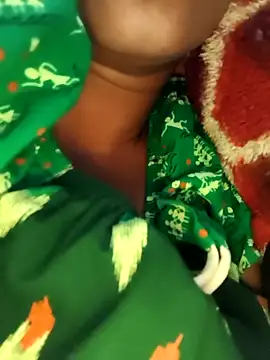 Snapshot of telugu_roja_099 chatting on 10-07-25, 04:37 telugu roja 099 online show from 10-07-25, 04:37