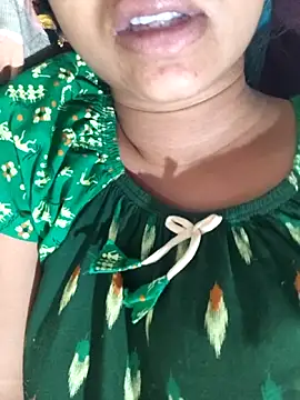 Snapshot of telugu_roja_099 chatting on 10-12-25, 01:48 telugu roja 099 online show from 10-12-25, 01:48