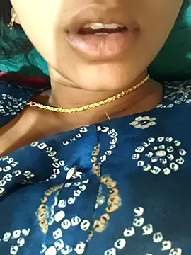 Snapshot of telugu_roja_099 chatting on 11-19-25, 08:25 telugu roja 099 online show from 11-19-25, 08:25